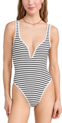 LSPACE Coco One Piece Classic Sailing Along Stripes L