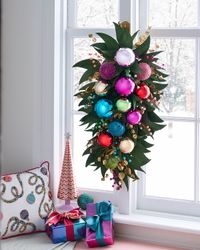 Bright Holiday Door Spray, 30"