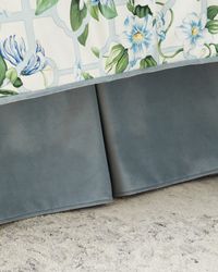 Triellage Velvet Box Pleat Bed Skirt, QUEEN