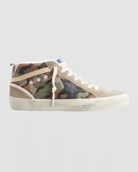 Mid Star Camo Wing-Tip Sneakers