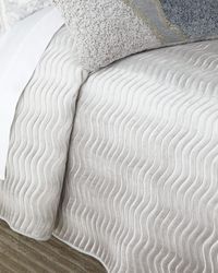 Taylor Wave Quilt, Queen