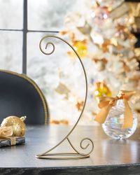 Large Ornament Stand, Gold