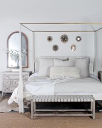 Arina Queen Poster Bed