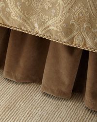 Renaissance Dust Skirt, King