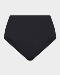 Undie-tectable Smoothing Briefs