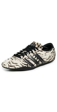 adidas Tokyo Sneakers Off White/Core Black/Wonder Wh 7