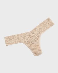 Signature Lace Low-Rise Thong