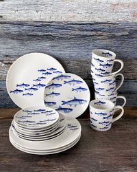 School of Fish 16-Piece Place Setting Set
