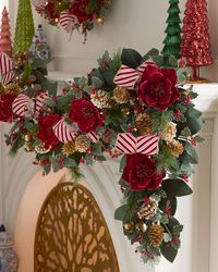 Pre-Lit Classic Christmas Garland, 72"