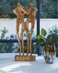Couple Sculpture