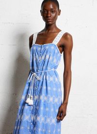 Louise Misha - Robe midi col carré brodée en coton organique - Taille 40 - Bleu