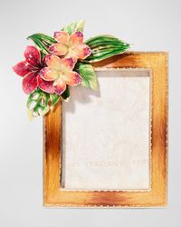 Rose Garden" Giclee|sku226121420|Home|Wall Art~~Decor|https://click.linksynergy.com/link?id=5kmZvs*tiSs&offerid=1841536.2500310238938915756023194&type=15&murl=https%3A%2F%2Fwww.neimanmarcus.com%2Fp%2Fshadow-catchers-rose-garden-giclee-prod272130203|https://media.neimanmarcus.com/f_auto,q_auto,b_auto,c_pad/w_1200,h_1500/01/nm_4815011_100714_m||Handcrafted giclee on canvas in a gold leaf finished wood frame Hangs horizontally Approx. 62"W x 2"D x 50"T Includes hardware Hanging method: drings and wire Wipe clean Made in USA Weight, 35.0 lbs Boxed weight, approximately 70.0 lbs|Handcrafted giclee on canvas in a gold leaf finished wood frame Hangs horizontally Approx. 62"W x 2"D x 50"T Includes hardware Hanging method: drings and wire Wipe clean Made in USA Weight, 35.0 lbs Boxed weight, approximately 70.0 lbs||||2275.00|||Shadow Catchers|||8744|Shadow Catchers||in-stock||60|USD||https://ad.linksynergy.com/fs-bin/show?id=5kmZvs*tiSs&bids=1841536.2500310238938915756023194|prod272130203|Home>Wall Art>Decor||Giclee on canvas|pastel|Unisex||||
250036168227566194063966|Aegean Golden Espresso Cup & Saucer, Set of 2|sku226121441|Home|Dinnerware~~Dining & Entertaining|https://click.linksynergy.com/link?id=5kmZvs*tiSs&offerid=1841536.250036168227566194063966&type=15&murl=https%3A%2F%2Fwww.neimanmarcus.com%2Fp%2Flobjet-aegean-golden-espresso-cup-saucer-set-of-2-prod272130319|https://media.neimanmarcus.com/f_auto,q_auto,b_auto,c_pad/w_1200,h_1500/01/nm_4814909_100213_m||All L'Objet collections are made with exceptional materials and will last for generations with proper use and care Features golden accents Textured saucer rim and cup handles Set includes two cups and one saucer Crafted of porcelain Cups, approx. 4.5"Dia Item Weight (Lbs.): 1.3 Microwave and dishwashersafe using gentle airdry cycle Made in Portugal|All L'Objet collections are made with exceptional materials and will last for generations with proper use and care Features golden accents Textured saucer rim and cup handles Set includes two cups and one saucer Crafted of porcelain Cups, approx. 4.5"Dia Item Weight (Lbs.): 1.3 Microwave and dishwashersafe using gentle airdry cycle Made in Portugal||||430.00|||L'Objet|||AG5559|L'Objet||in-stock|00810009647065|60|USD||https://ad.linksynergy.com/fs-bin/show?id=5kmZvs*tiSs&bids=1841536.250036168227566194063966|prod272130319|Home>Dinnerware>Dining & Entertaining||Porcelain|WHTGLD|Unisex||||
250035105658322614482023|Tropical Flower Frame, 3" x 4