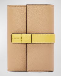 Vertical Small Trifold Wallet in Grained Leather