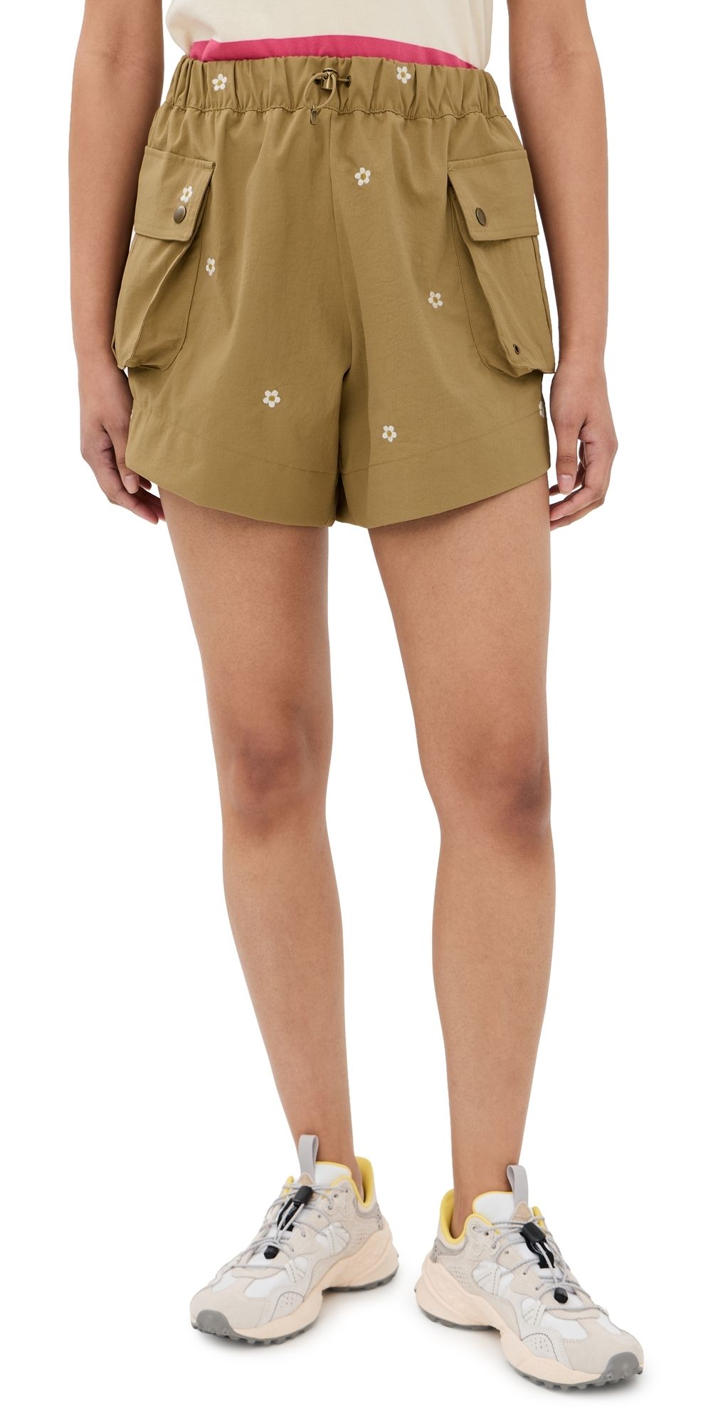 THE GREAT. Outdoors The Embroidered Cargo Shorts KHAKI WITH DAISY EMBROIDERY S