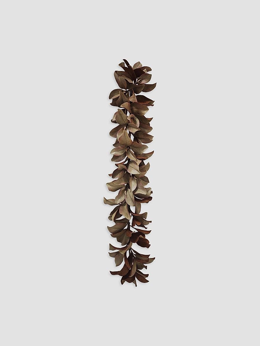 Holiday Newness Faux-Dry Magnolia Leaf Garland