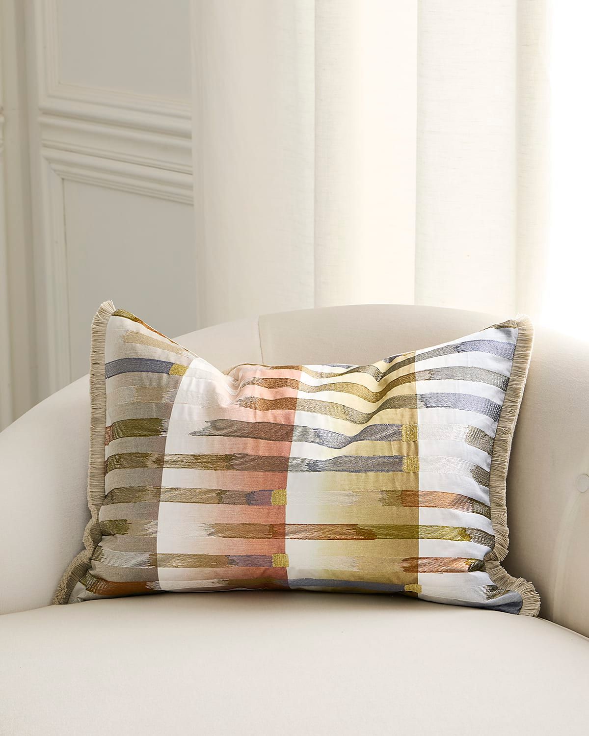 Cascata Decorative Pillow, 18" x 24"