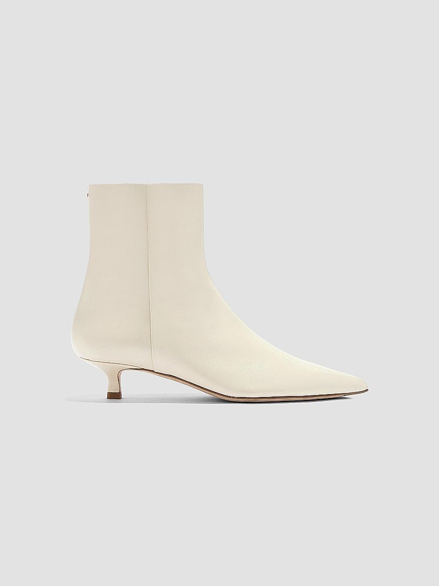 Women's 35MM Leather Ankle Boots - Creamy - Size 6