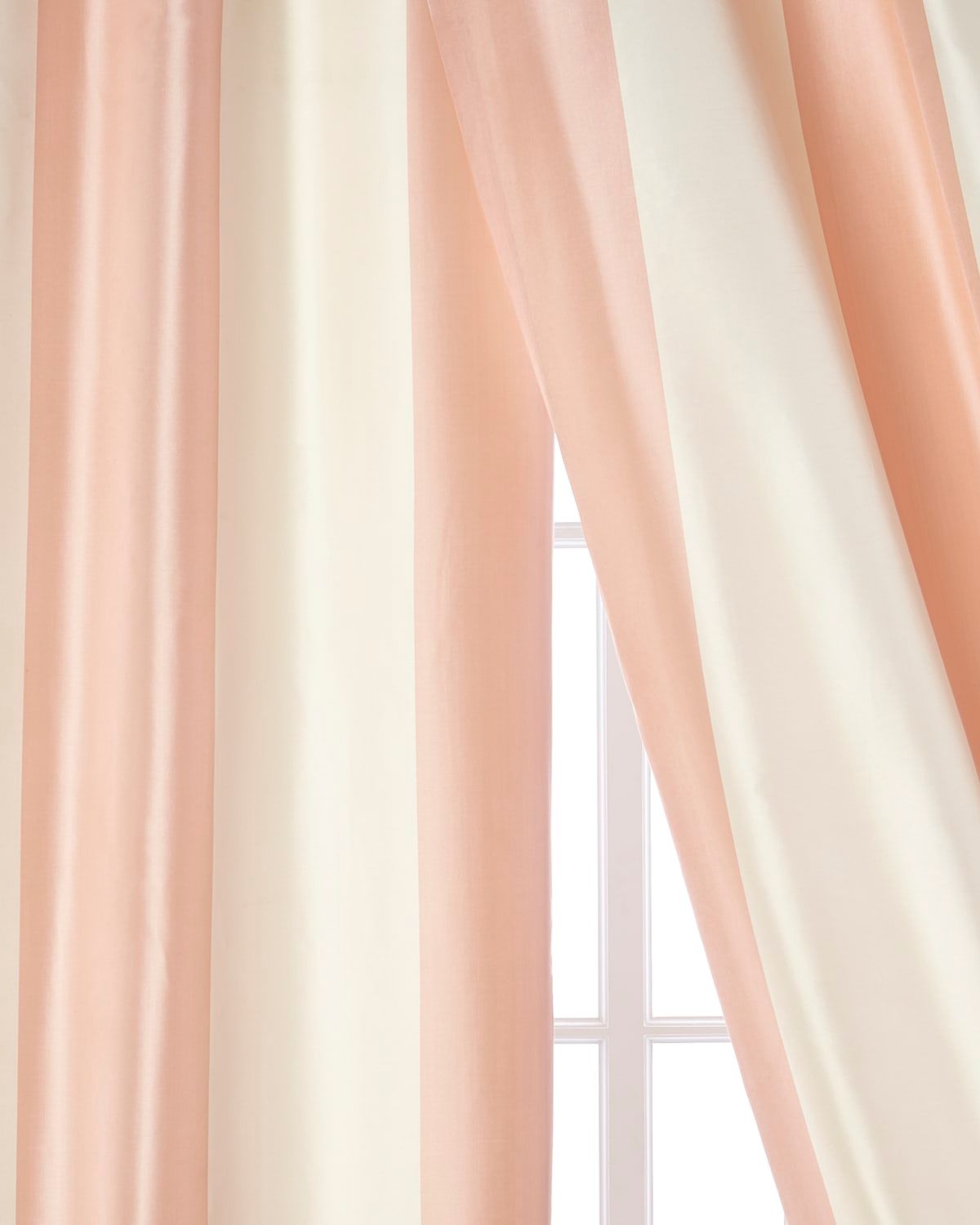 Each Hampton Curtain