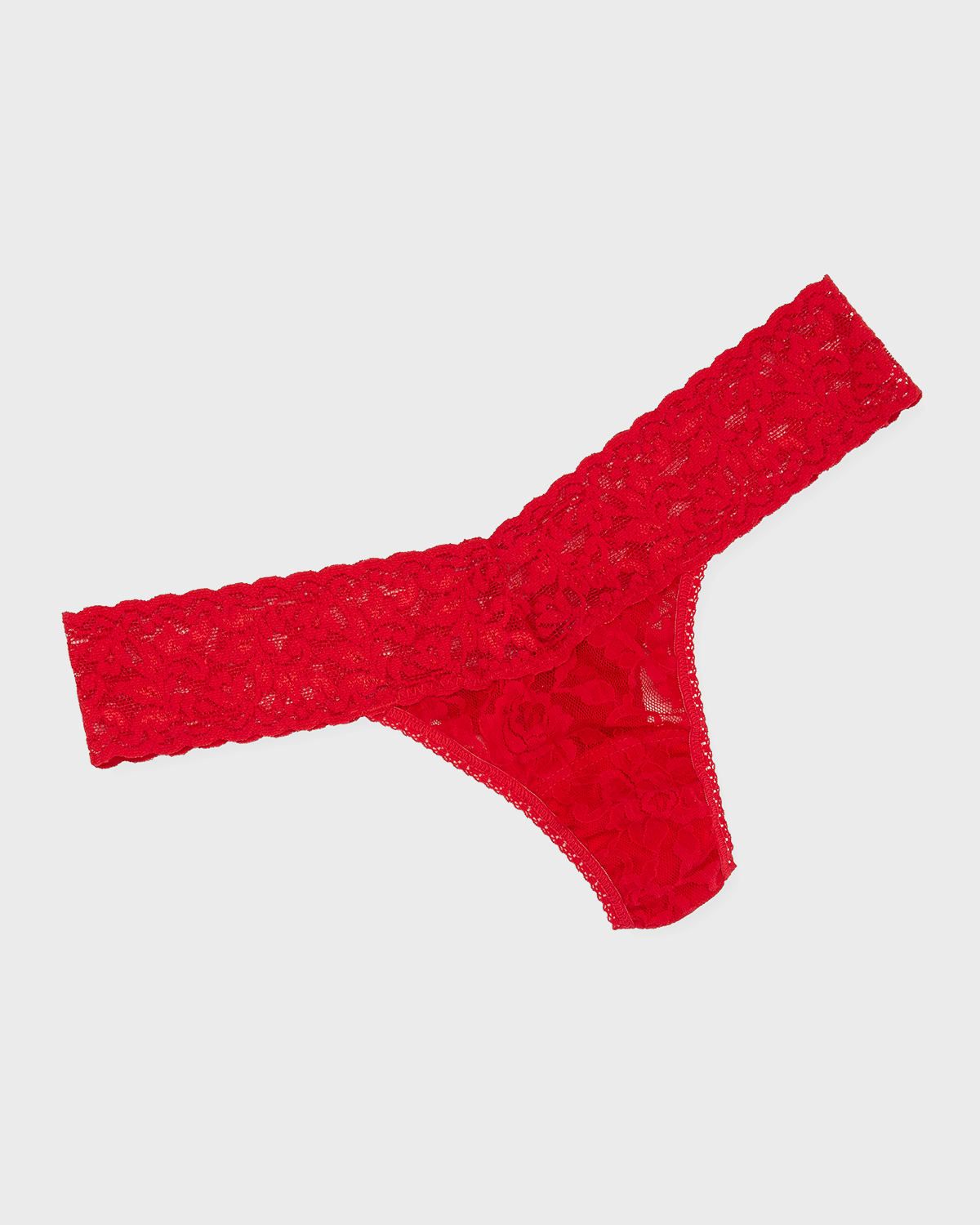 Signature Lace Low-Rise Thong