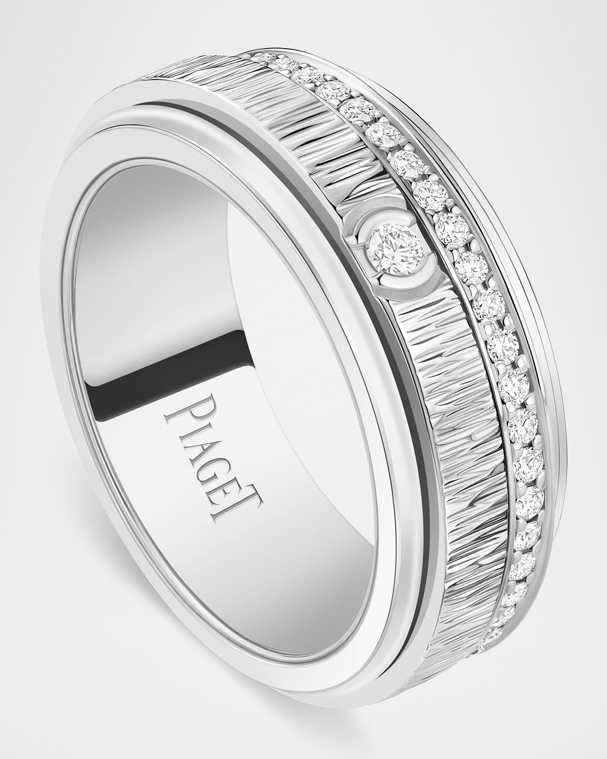 18K White Gold Possession Decor Palace Ring, Size 54