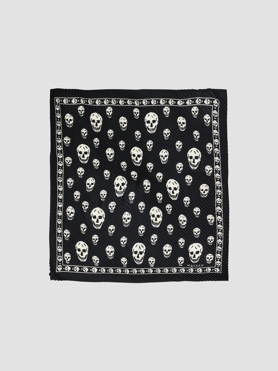 McQueen Women's Skull Pleated Silk Square Scarf - Black Ivory