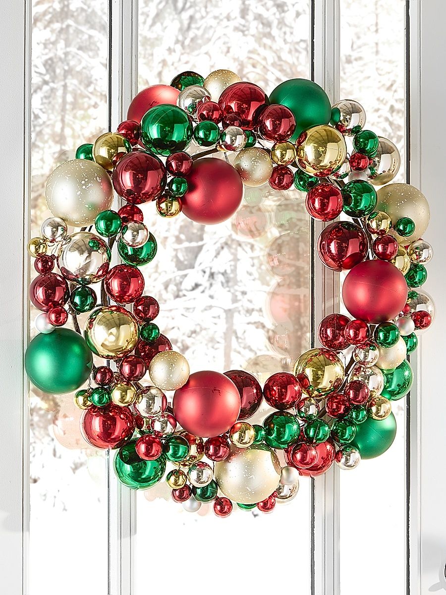 Traditional Ornament Wreath