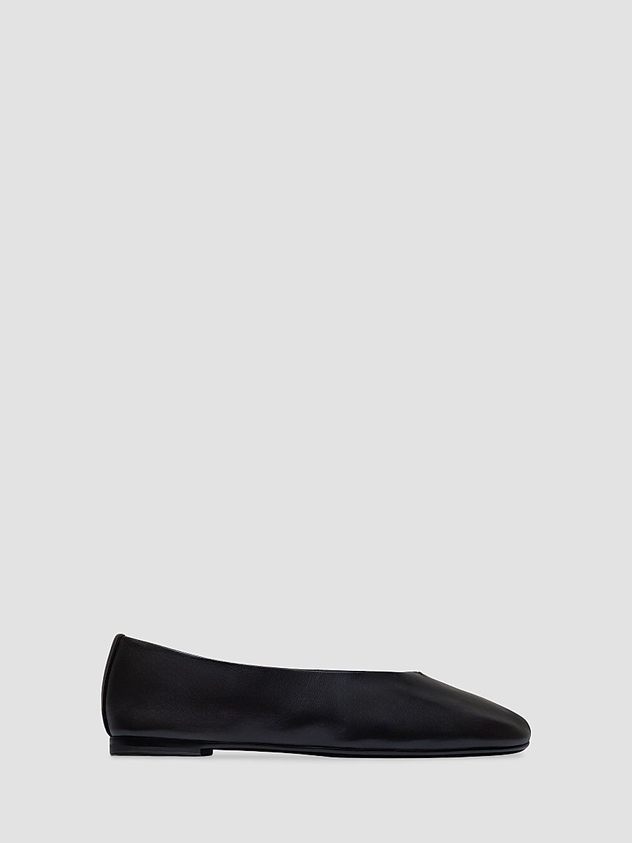 Women's Meredith Ballet Flats - Black - Size 6