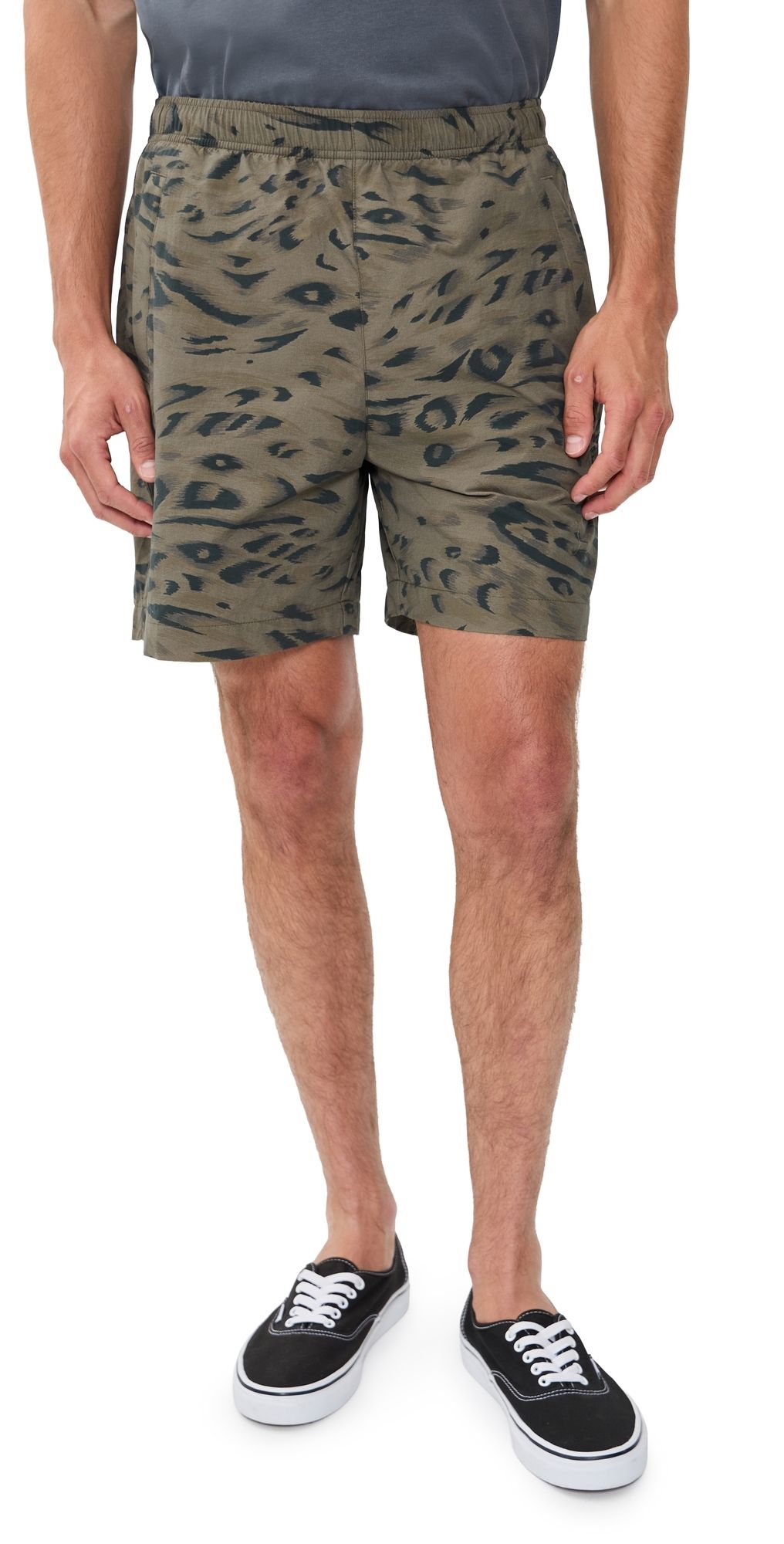Carhartt WIP Travon Shorts 6 Duck Feather Print XS