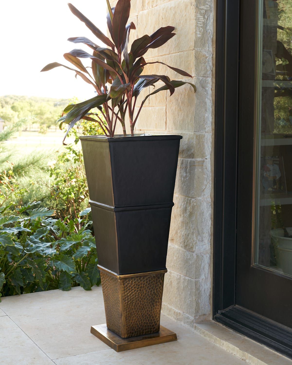 Chaparral 32" Planter