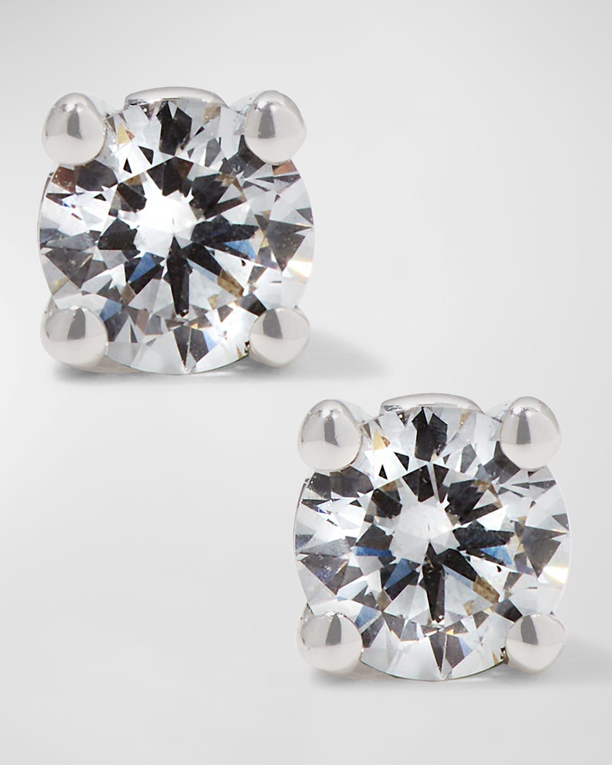 18k White Gold Diamond Stud Earrings