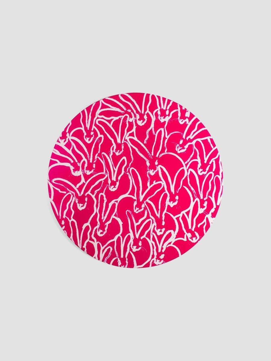 Hunt Slonem Rabbit Run Round Lacquer Placemat, Pink - Pink