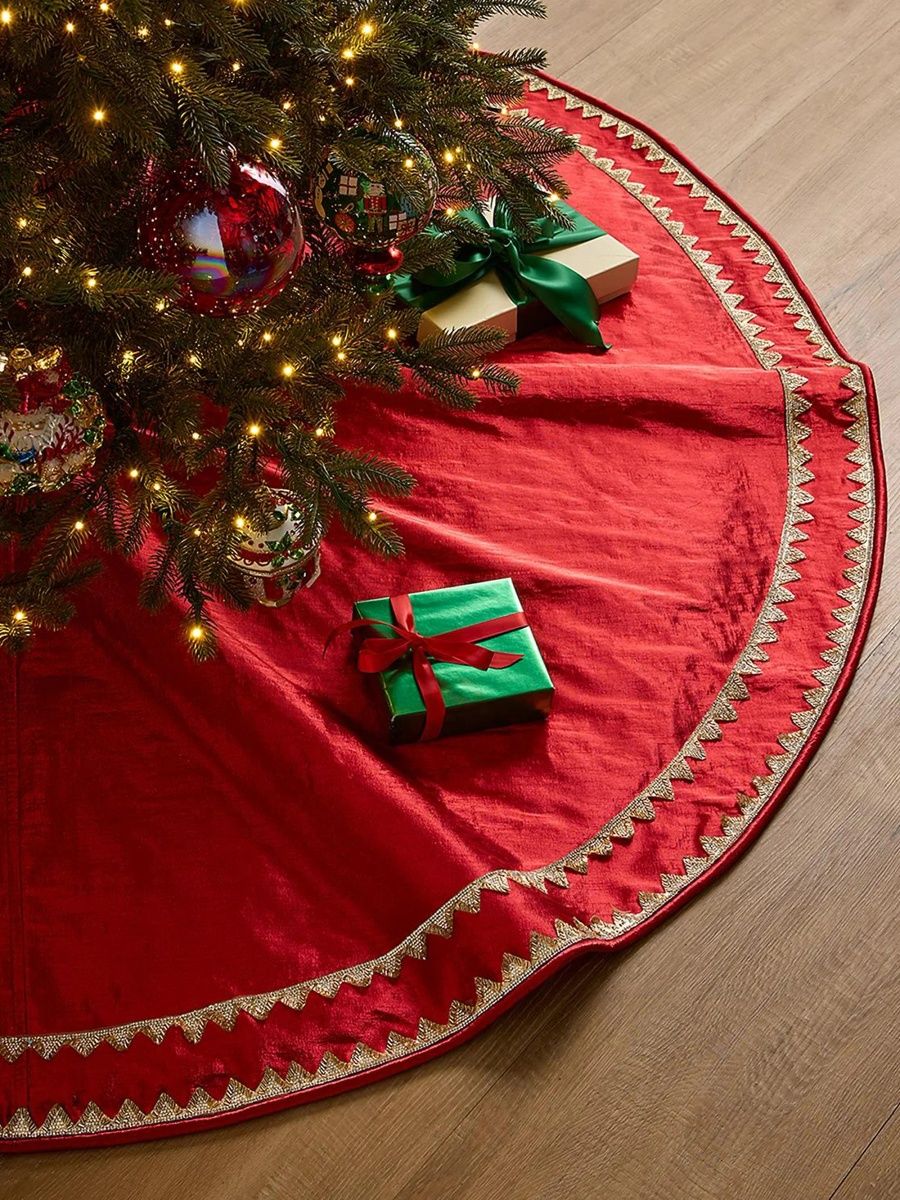 Metallic Dupion Tree Skirt