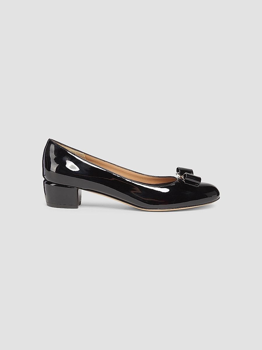 FERRAGAMO Women's Vara 45MM Patent Leather Pumps - Black - Size 7