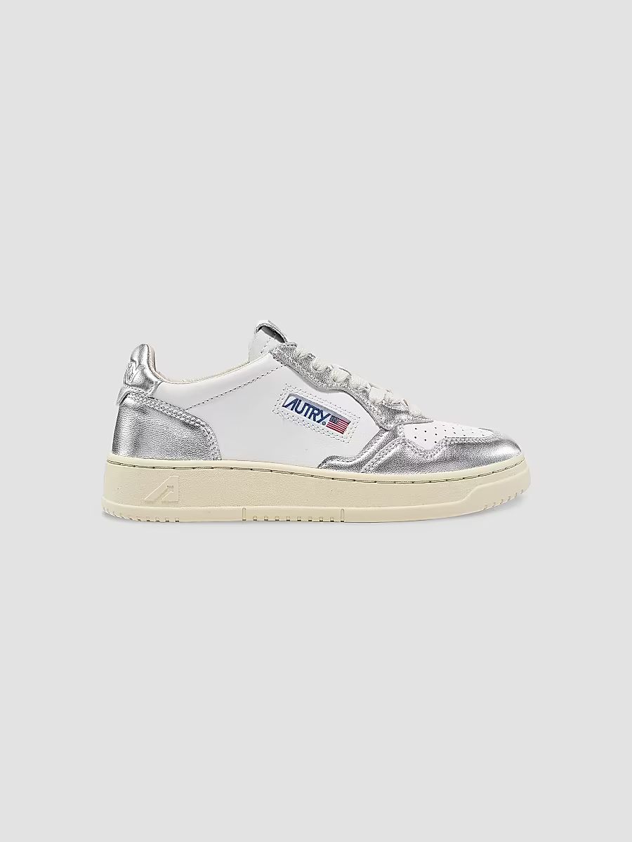 AUTRY Women's Medalist Metallic Leather Low-Top Sneakers - White Silver - Size 10