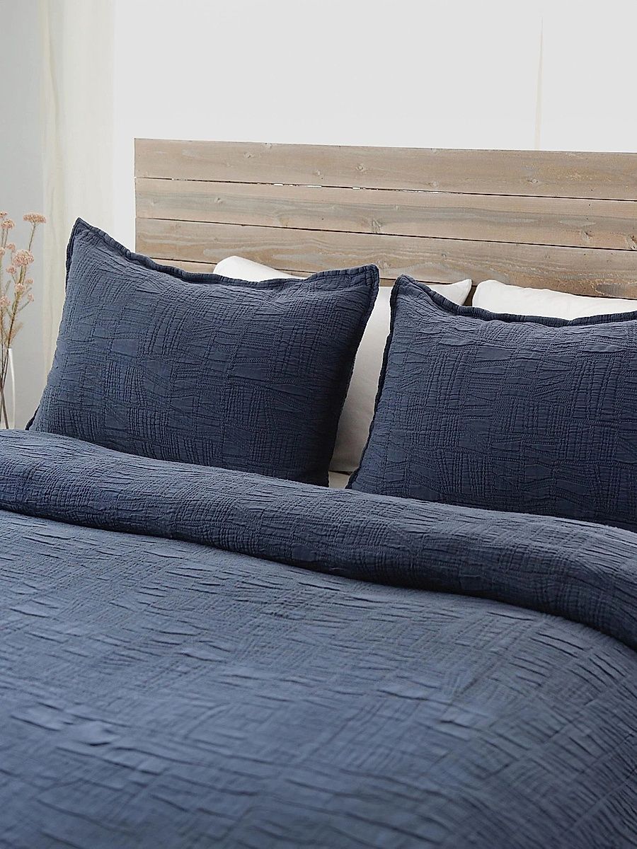 Pom Pom at Home Harbour Matelasse Bedspread & Sham Collection - Navy - Size King