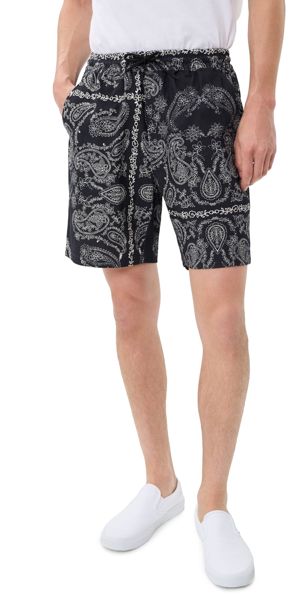 Les Deux Paisley Shorts Tap Shoe Black L
