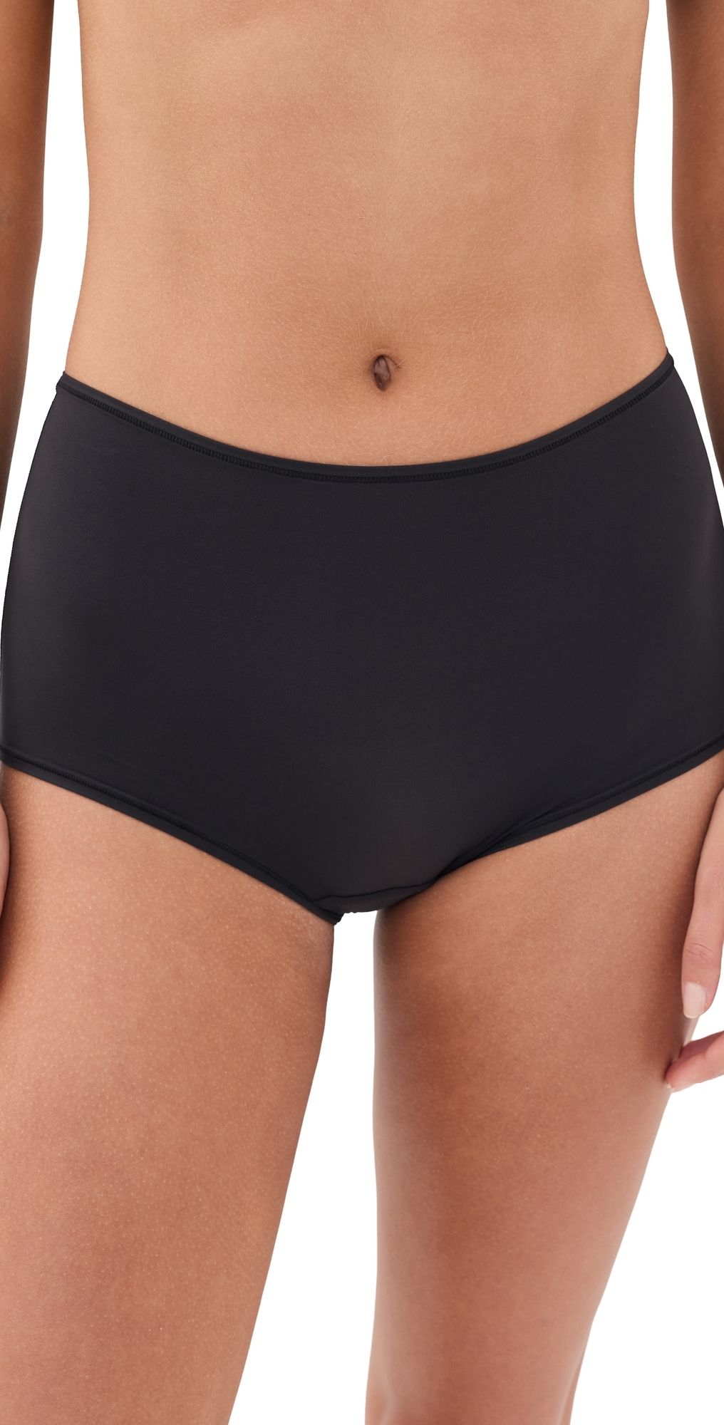 SKIMS Boyshorts Onyx L