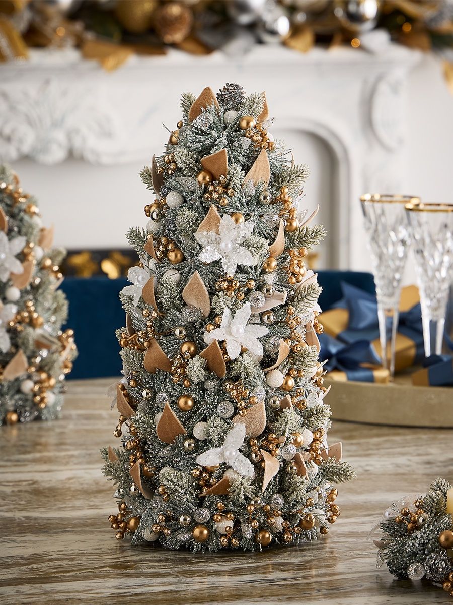 Winter Wonderland Tree/18"
