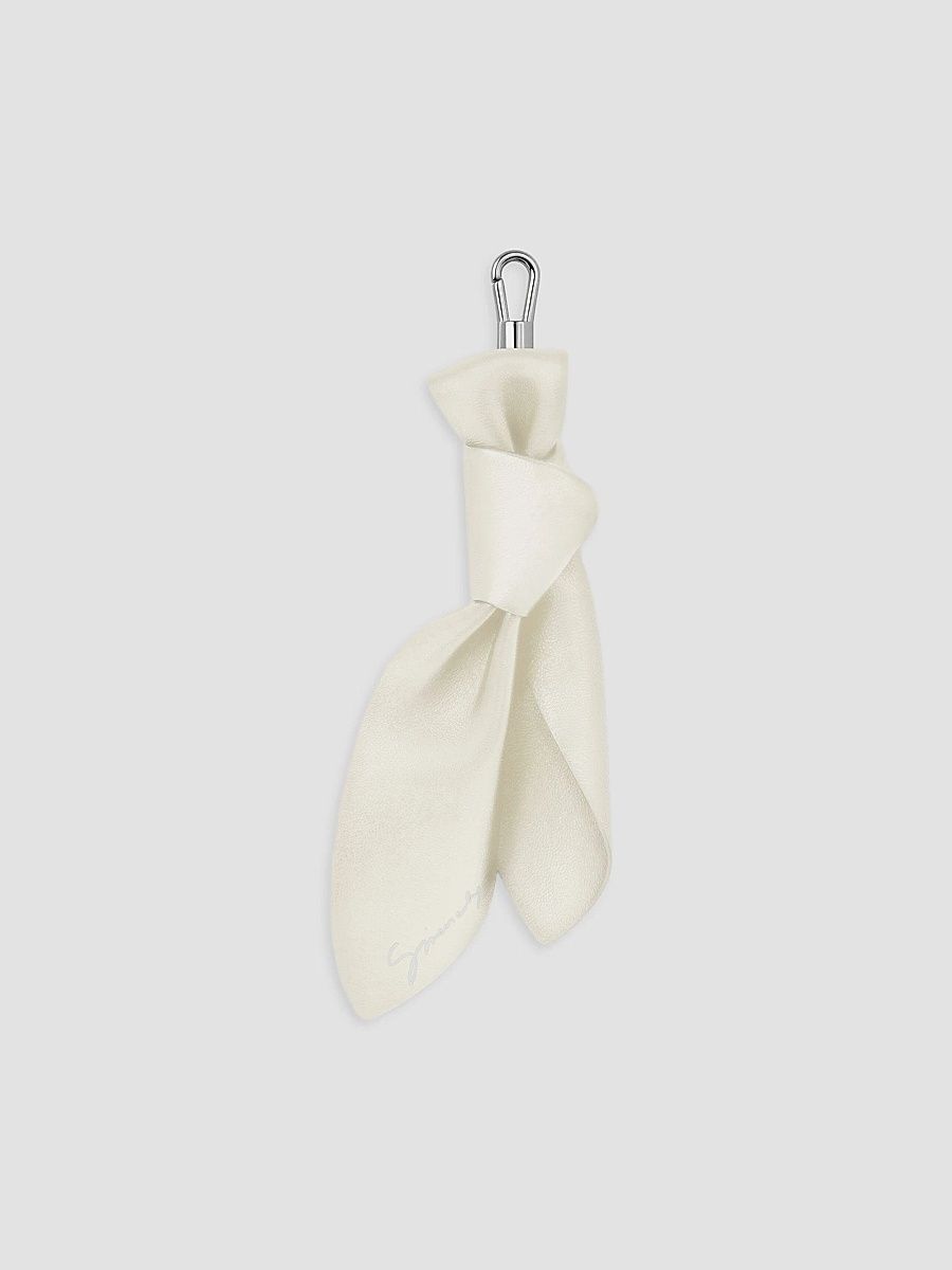 Givenchy Women's Leather Bow Bag Charm - Ivory