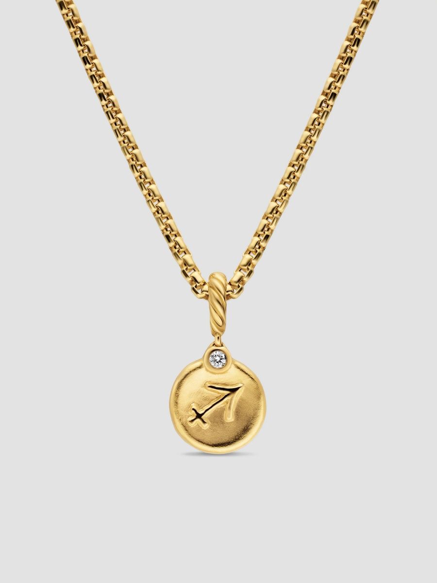 David Yurman Women's Petite Sagittarius Amulet in 18K Yellow Gold with Diamond, 10.4MM - Gold