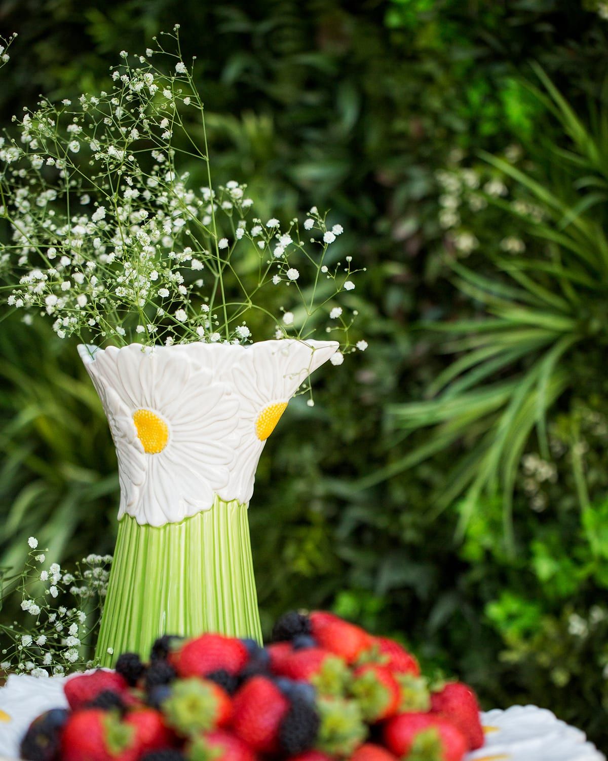 Maria Flor Daisy Pitcher, 55.8 oz.