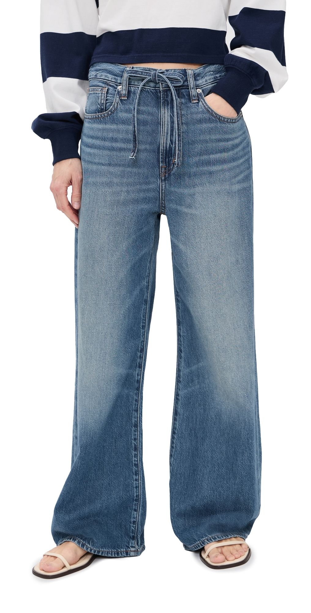 Madewell The Petite Ultimate Wide-Leg Jean in Airy Denim Pickett Wash 26