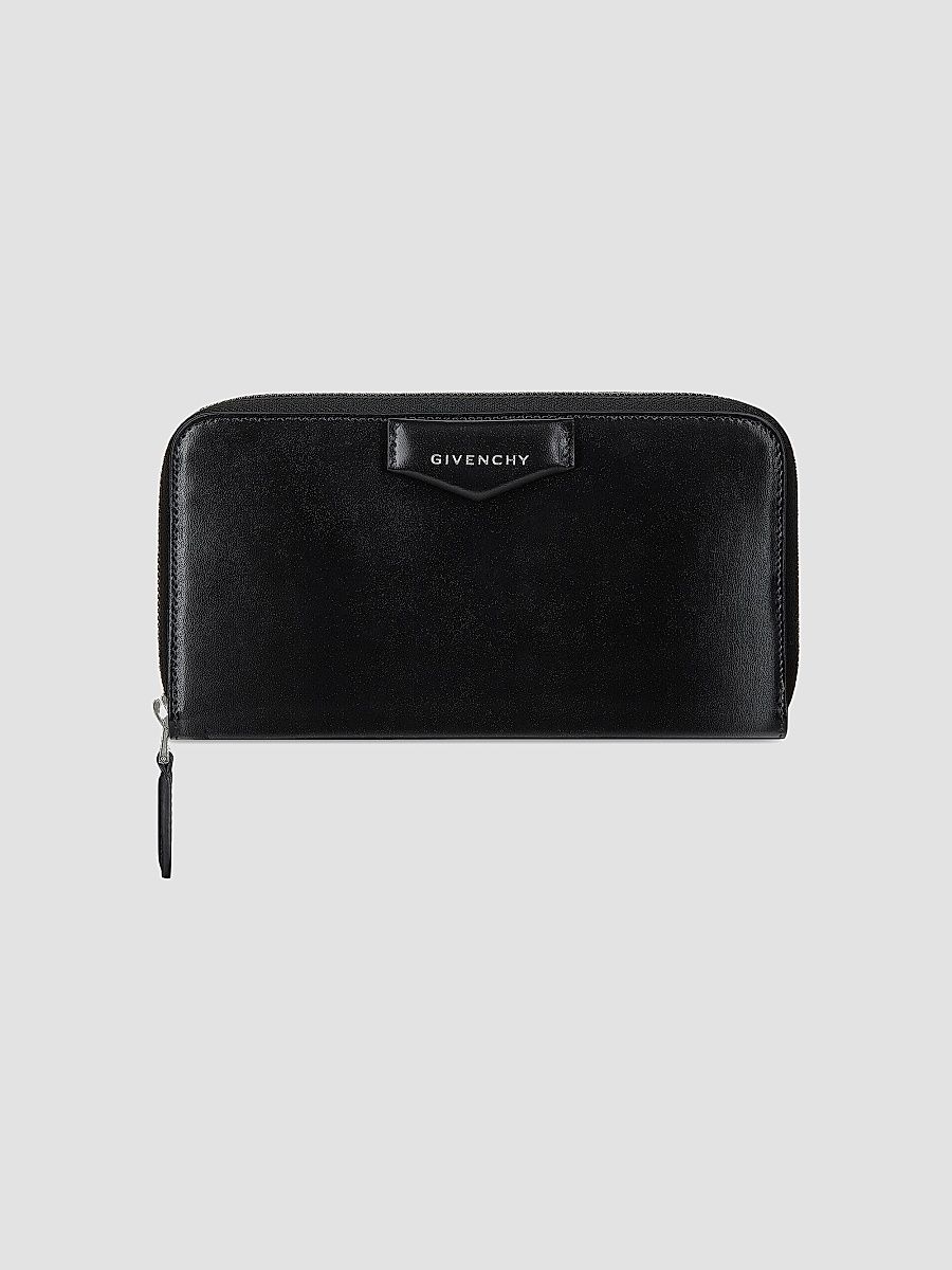 Givenchy Women's Antigona Zipped Wallet in Box Leather - Black