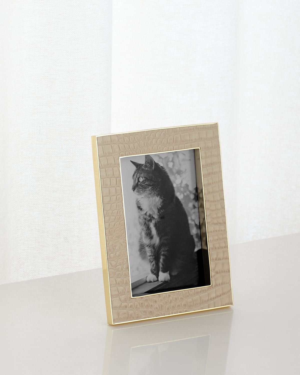 Classic Croc Leather Frame, 4" x 6"