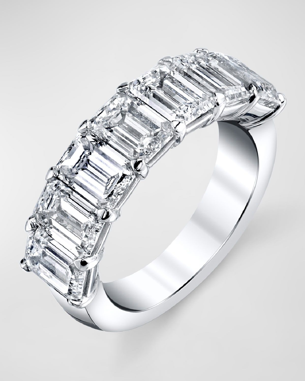 18K White Gold 7 Stone Band with Emerald Cut Diamonds, 2.80ct