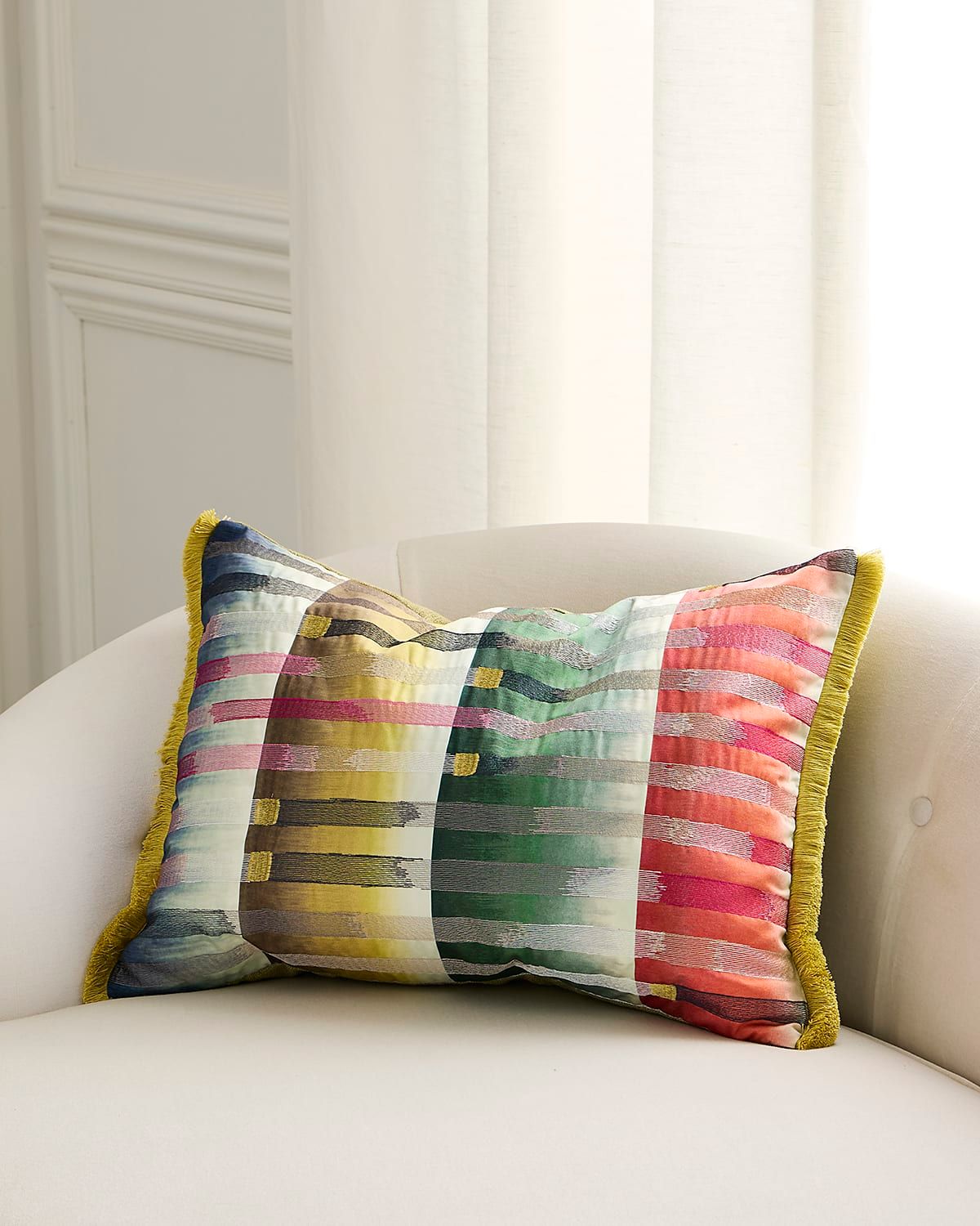Cascata Decorative Pillow, 18" x 24"