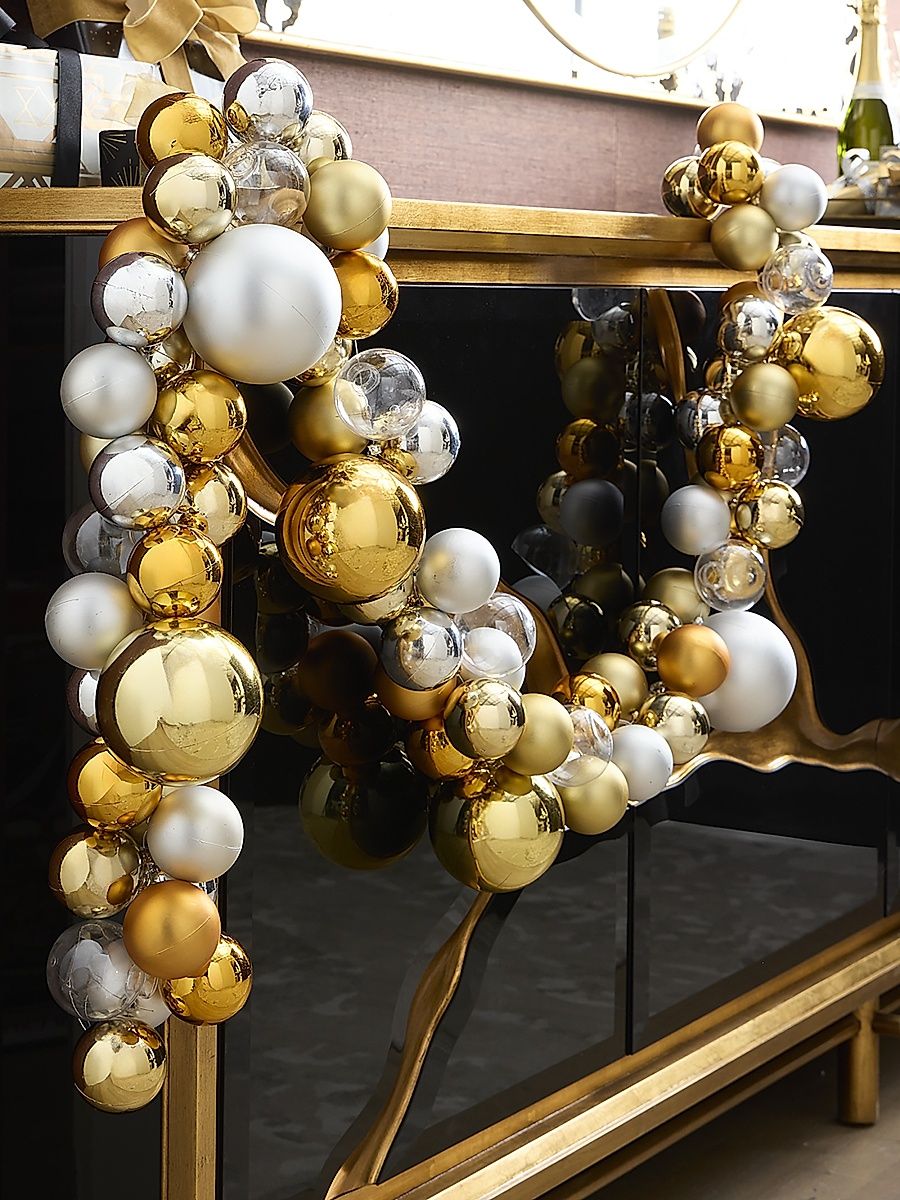New Traditional Two-Tone Glass Garland