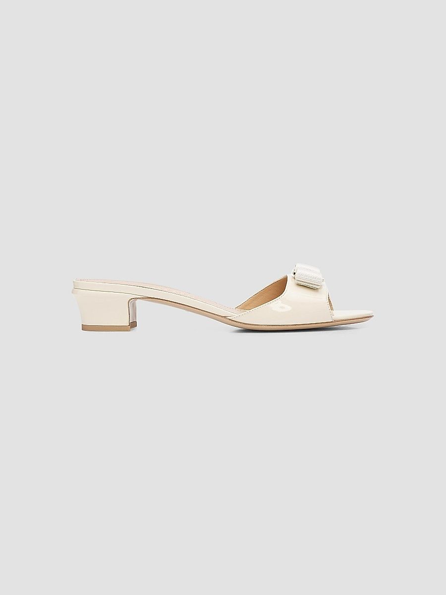 FERRAGAMO Women's Vanilla Patent Leather Mules - Mascarpone Biscotto - Size 11.5