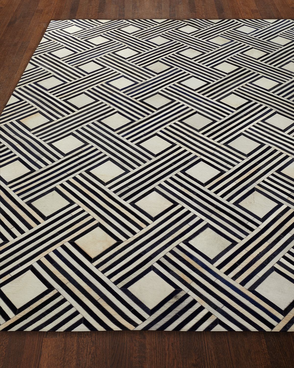 Garett Hairhide Rug, 5 & apos; x 8 & apos;