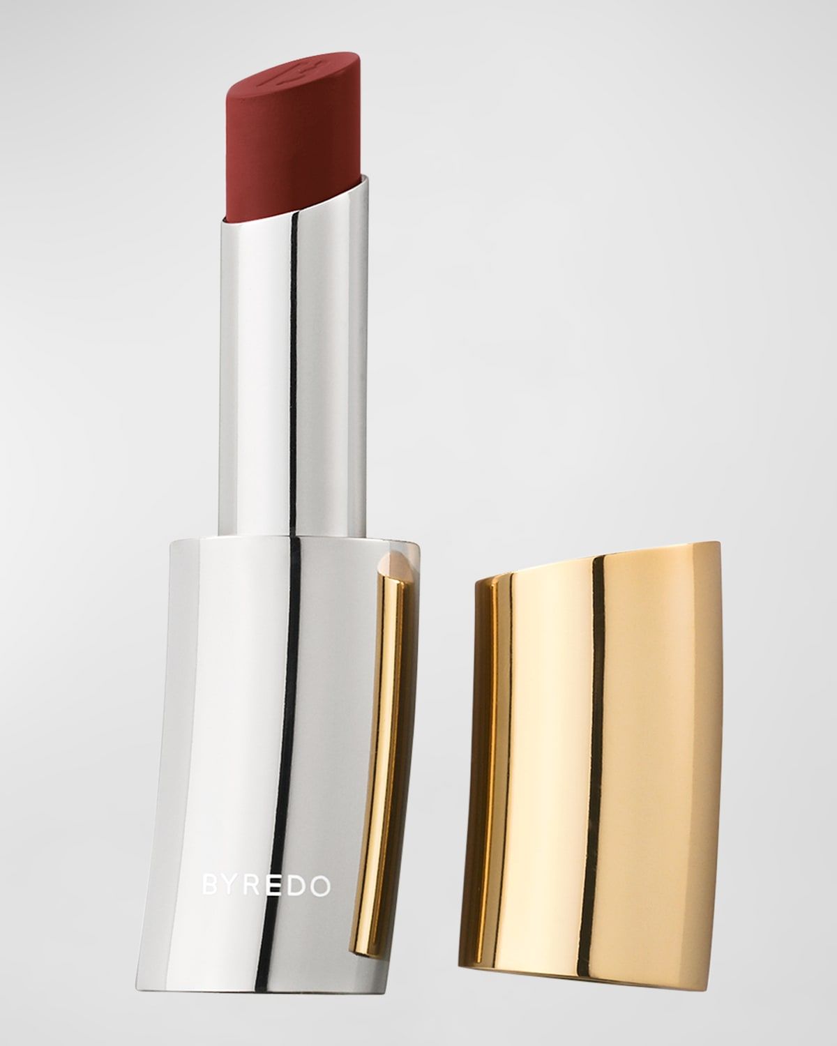 Lipstick, Transported